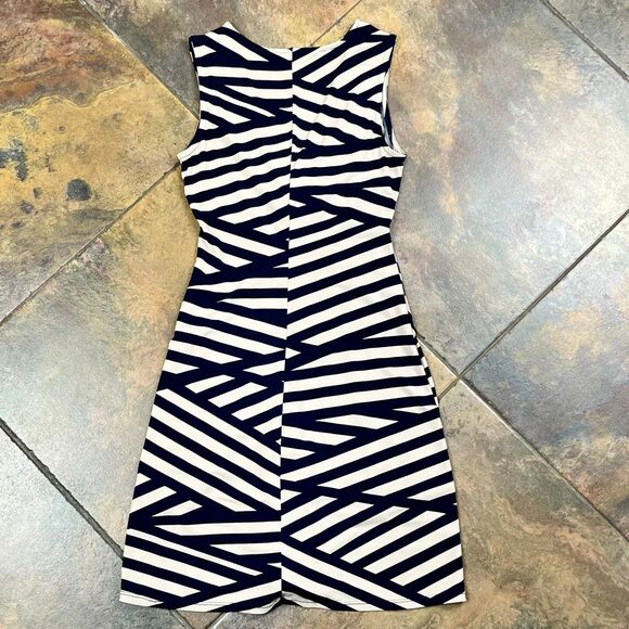 Daisy Fuentes Blue Tan Geometric Tank Sleeve Mini Dress Petite Extra Small - Picture 12 of 13